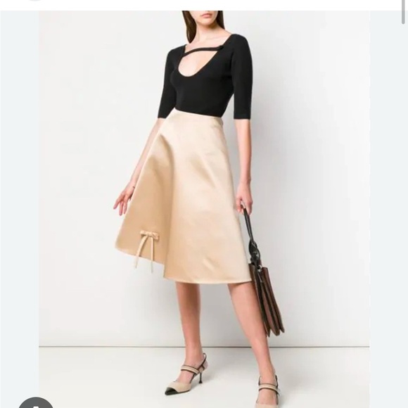 Elegant Beige A-Line Prada Skirt Sz EU 46/US 8